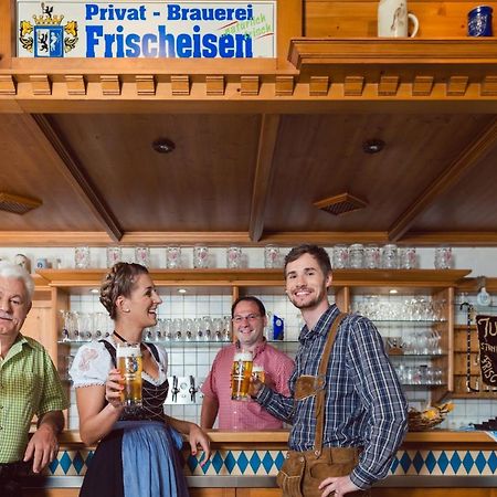 Brauerei Und Gasthof Frischeisen Kelheim Eksteriør bilde